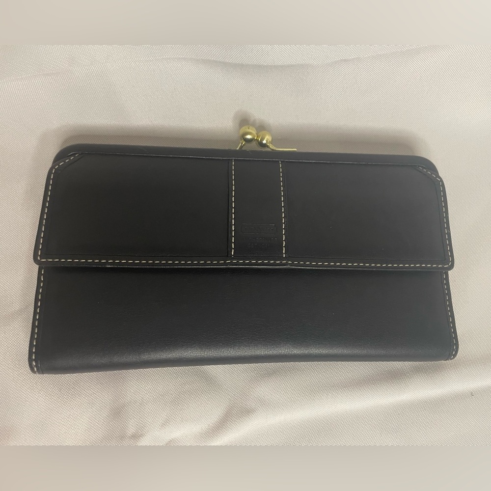Vintage Black coach wallet‎